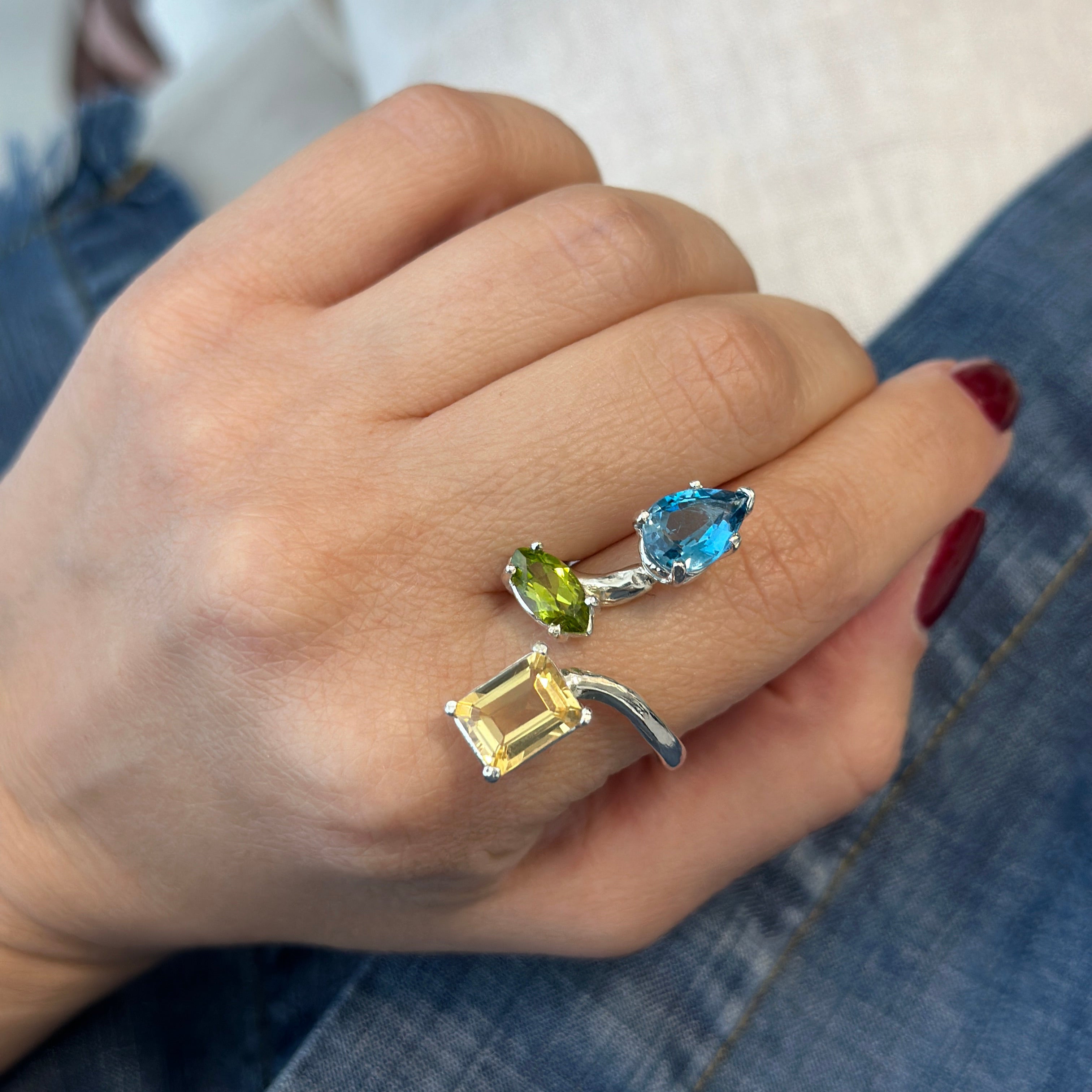 925 Sterling Silver Blue Topaz, Peridot and Citrine Gemstones Twisted Ring