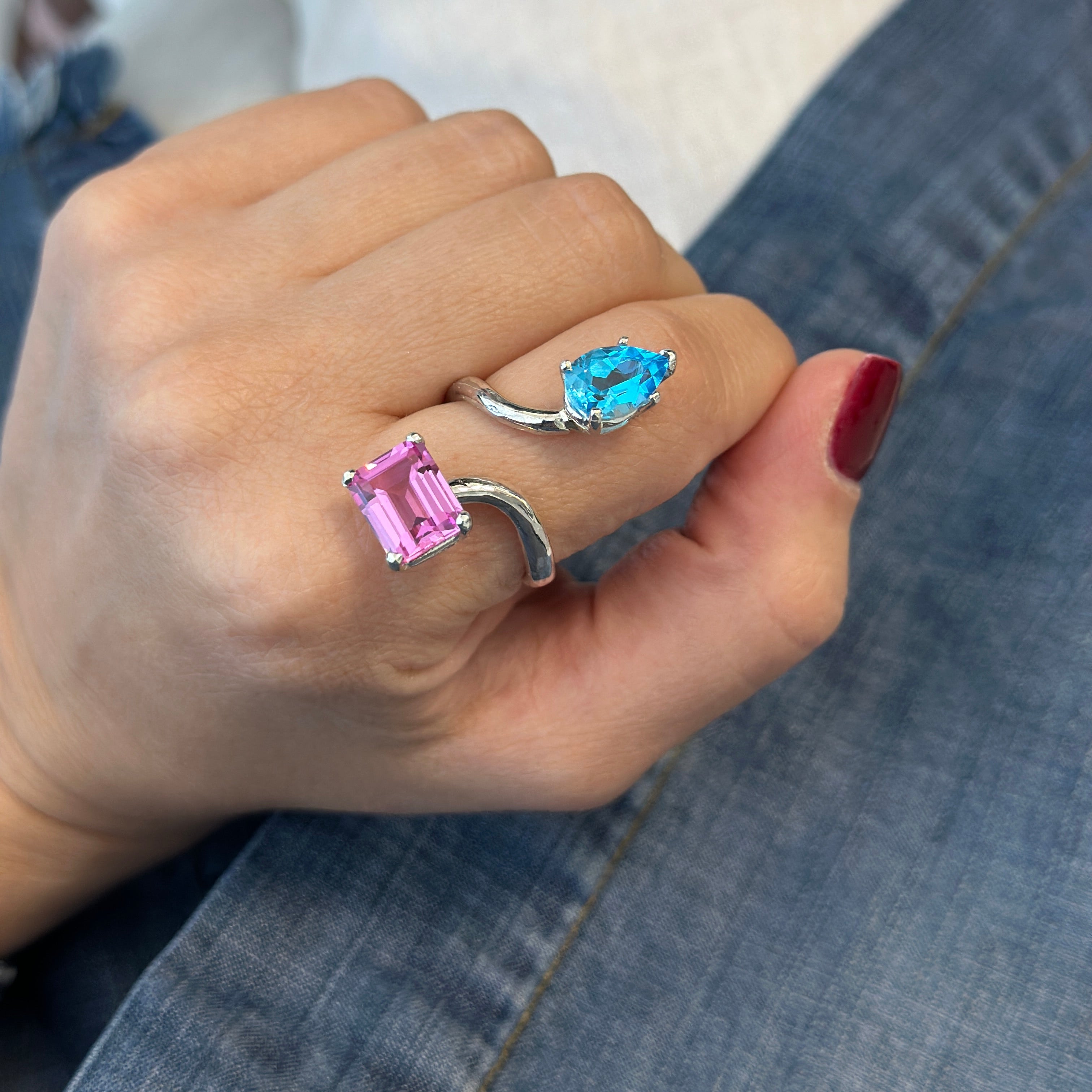 925 Sterling Silver Blue Topaz and Pink Gemstones Twisted Ring