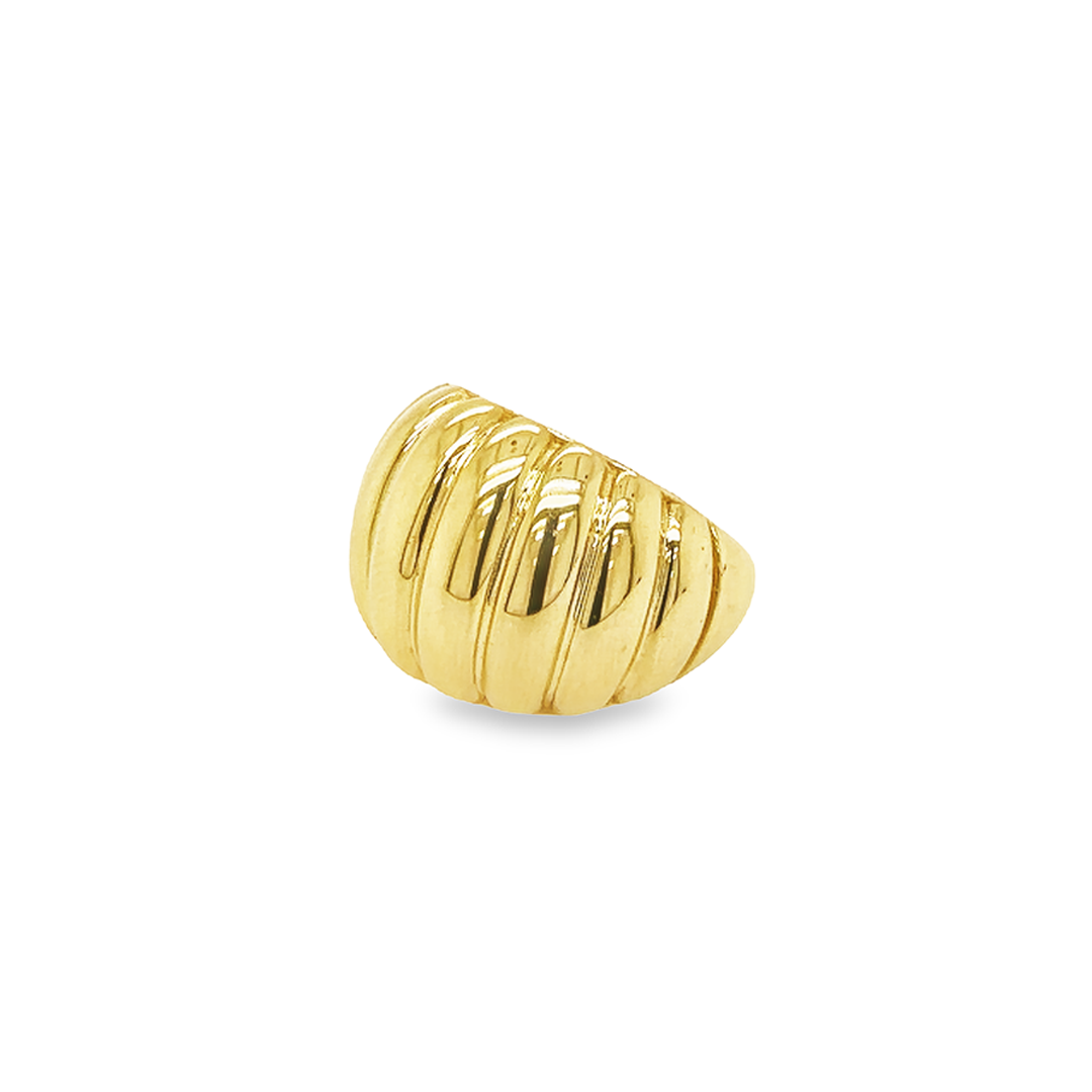 Vertical lines thick gold ring