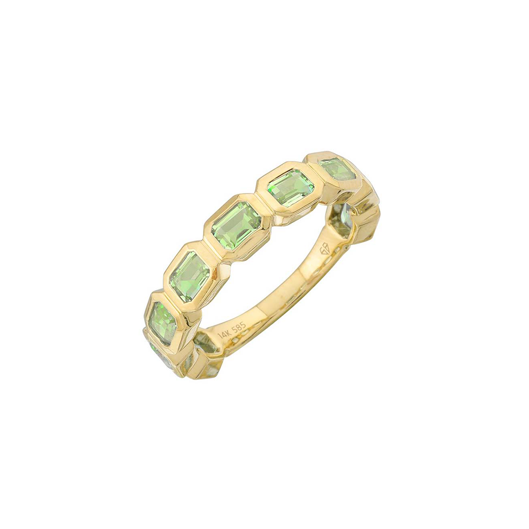 Bezel Emerald Cut Gemstone Ring (Peridot)