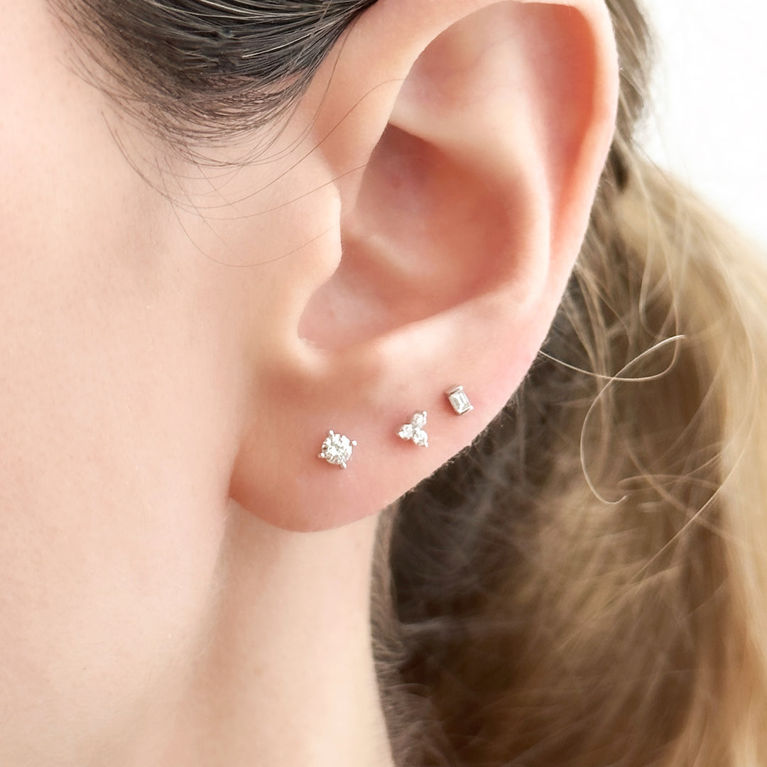 Single diamond baguette earring studs