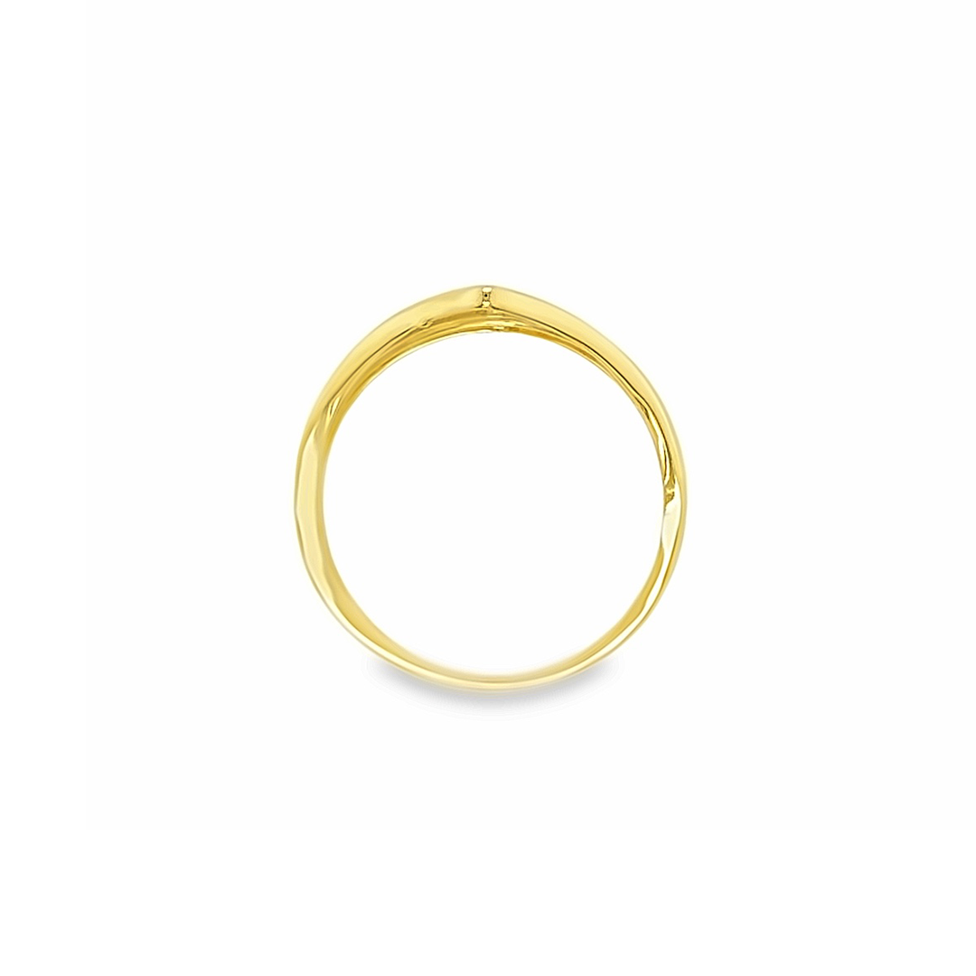 Pointed gold ring